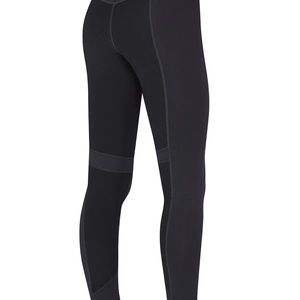 Girls Kerrits brand horseback riding breeches.